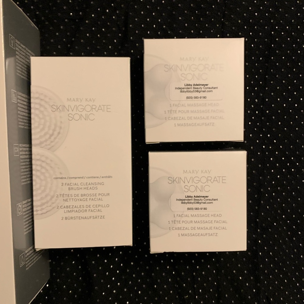 Mary Kay Skinvigorate Sonic Skin Care System and Cleansing/Massage Heads - Picture 4 of 9